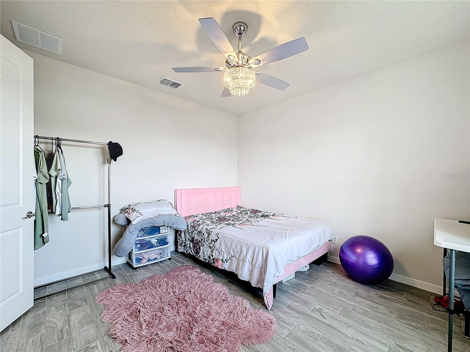 SPLIT OAK RESERVE - Residential
