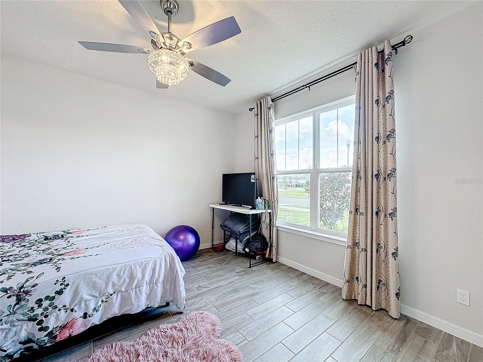 SPLIT OAK RESERVE - Residential