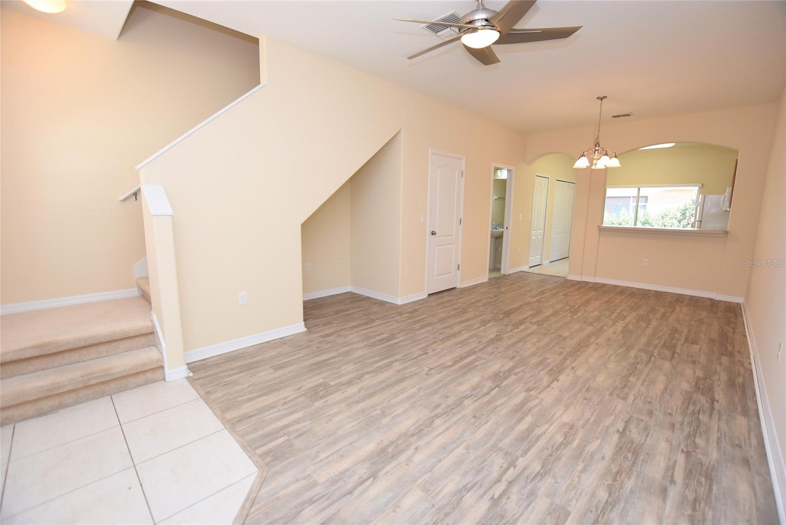 AUTUMNWOOD GROVE - Residential Lease