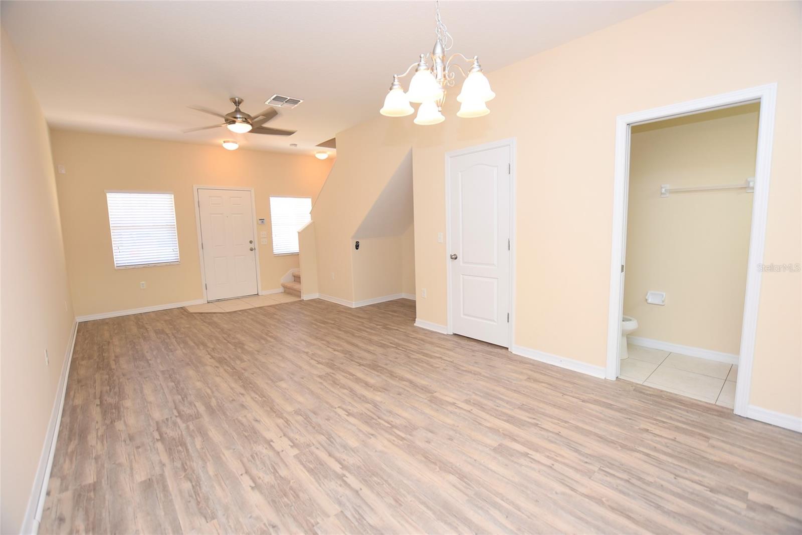 AUTUMNWOOD GROVE - Residential Lease