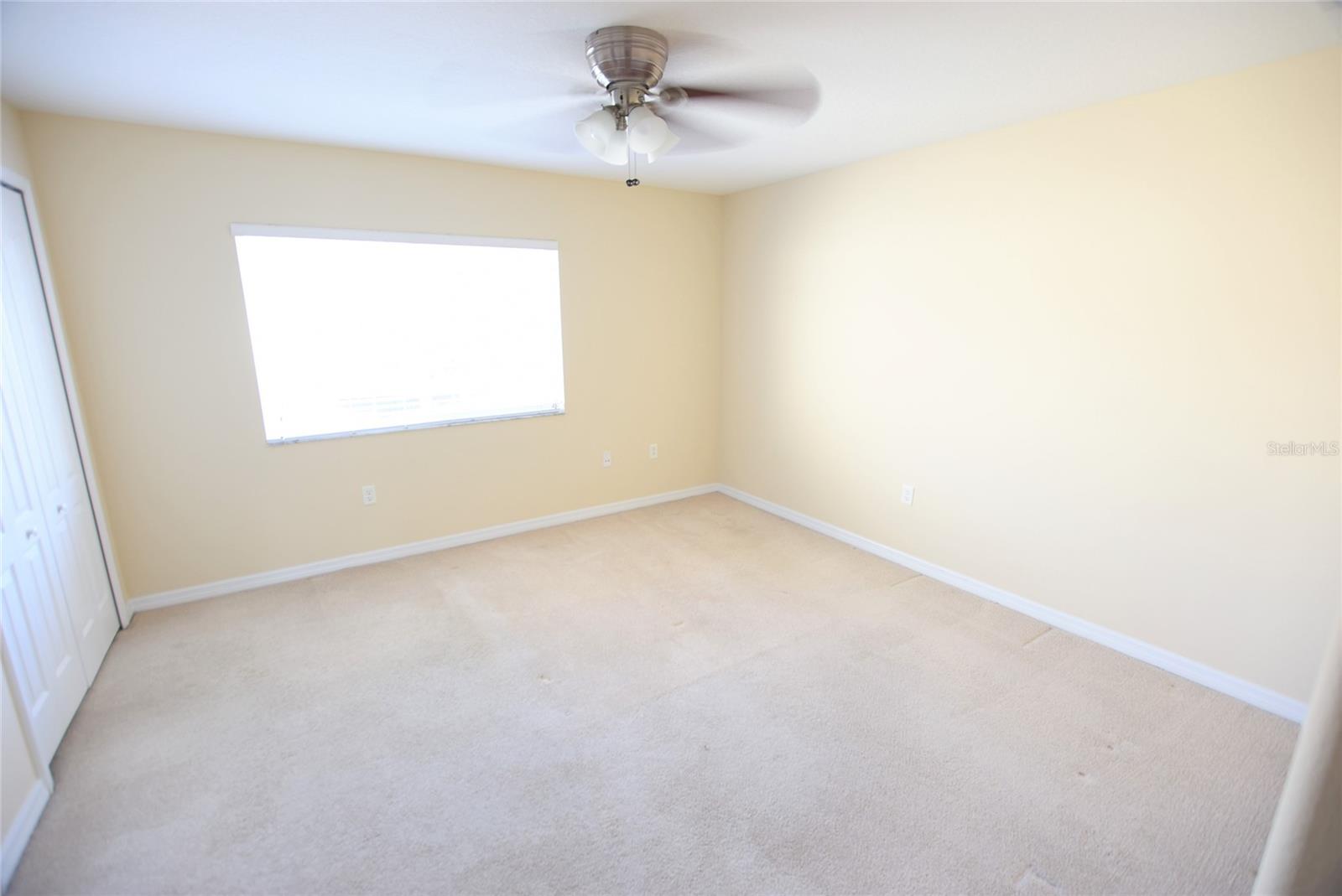 AUTUMNWOOD GROVE - Residential Lease