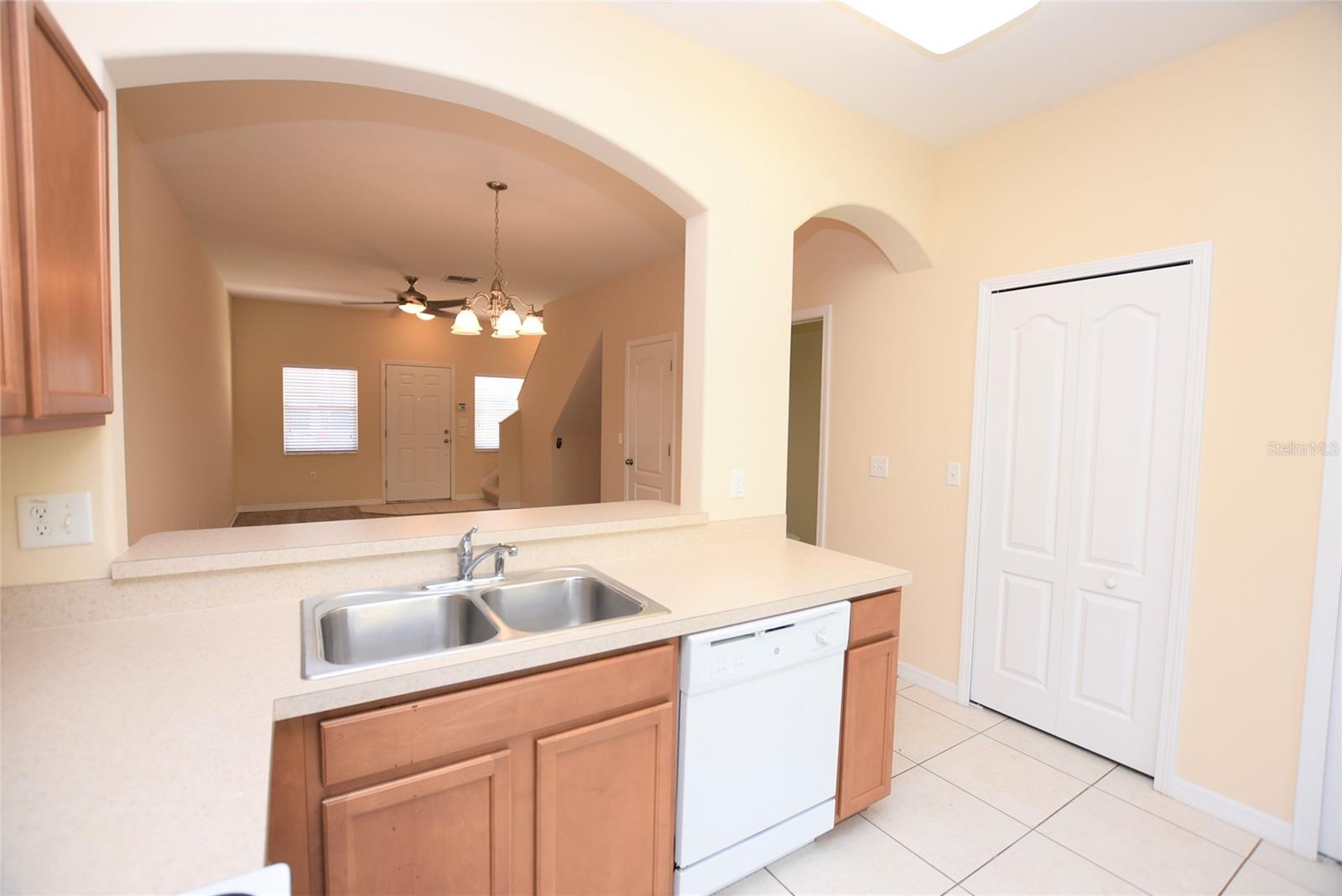 AUTUMNWOOD GROVE - Residential Lease