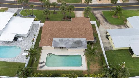 A home in DAYTONA BEACH