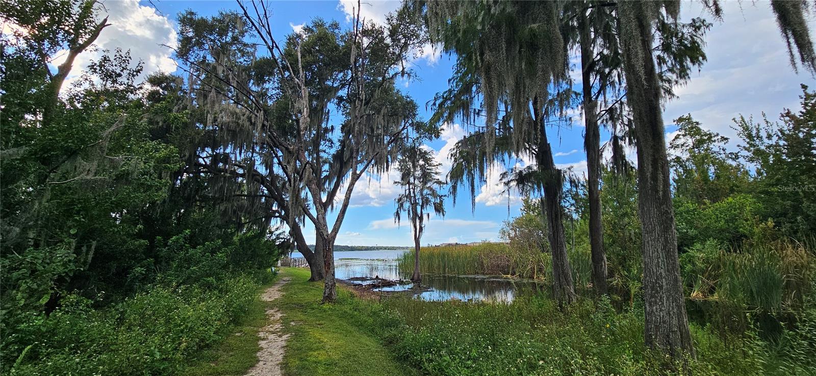 SUNERT LAKE - Residential Lease