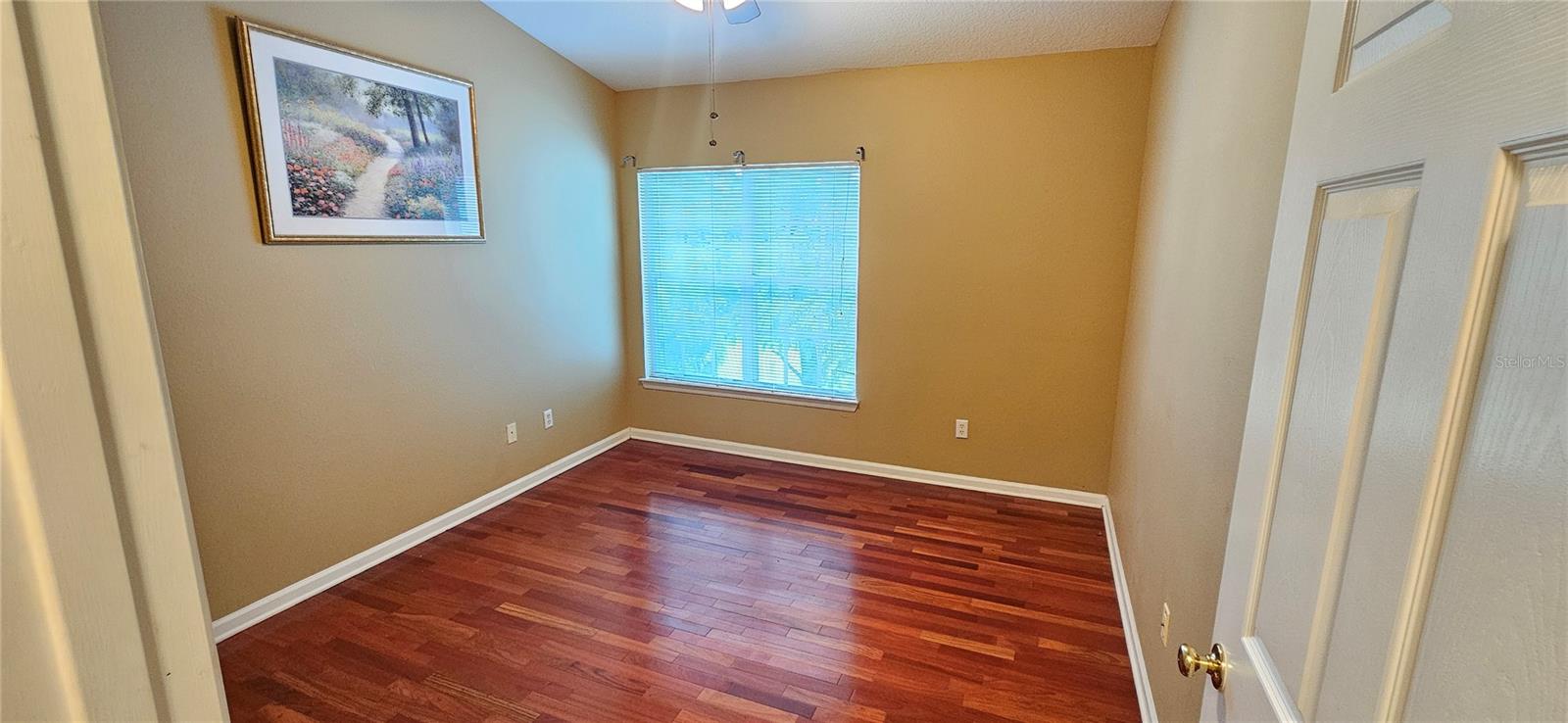 SUNERT LAKE - Residential Lease