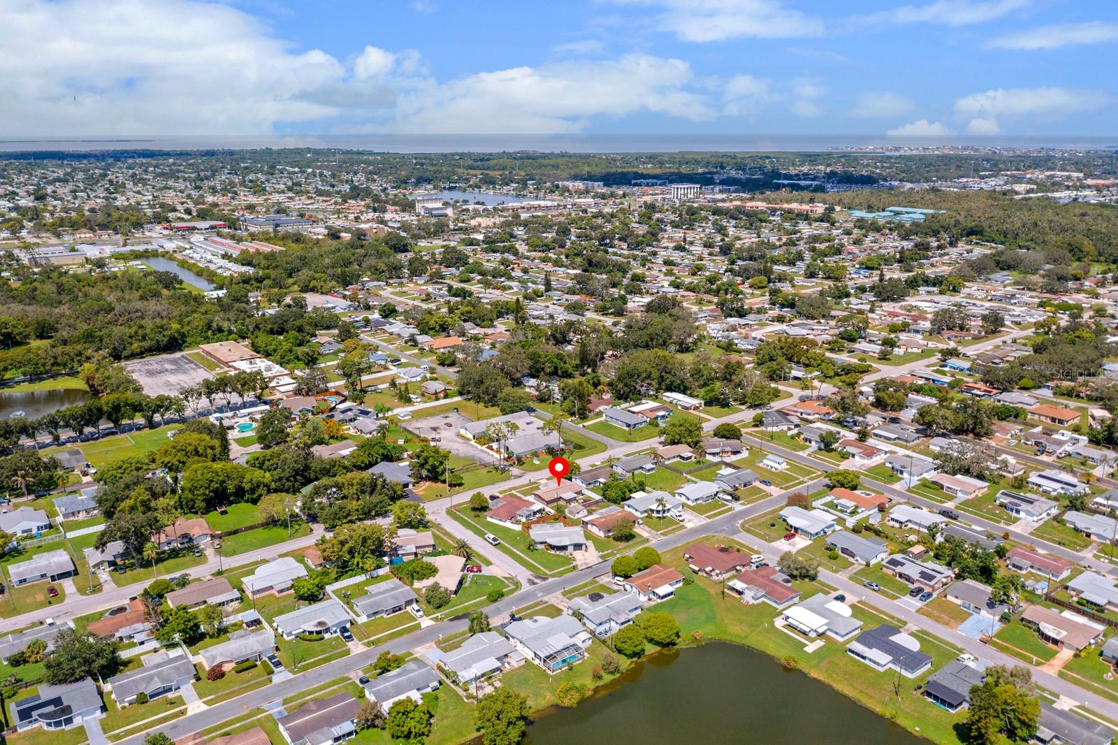 HOLIDAY GARDENS - Residential