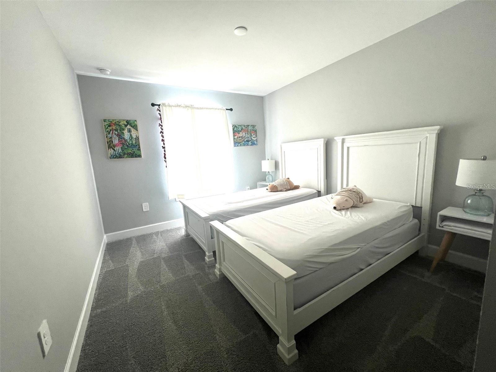 SAPPHIRE POINT AT LAKEWOOD RANCH - Residential Lease