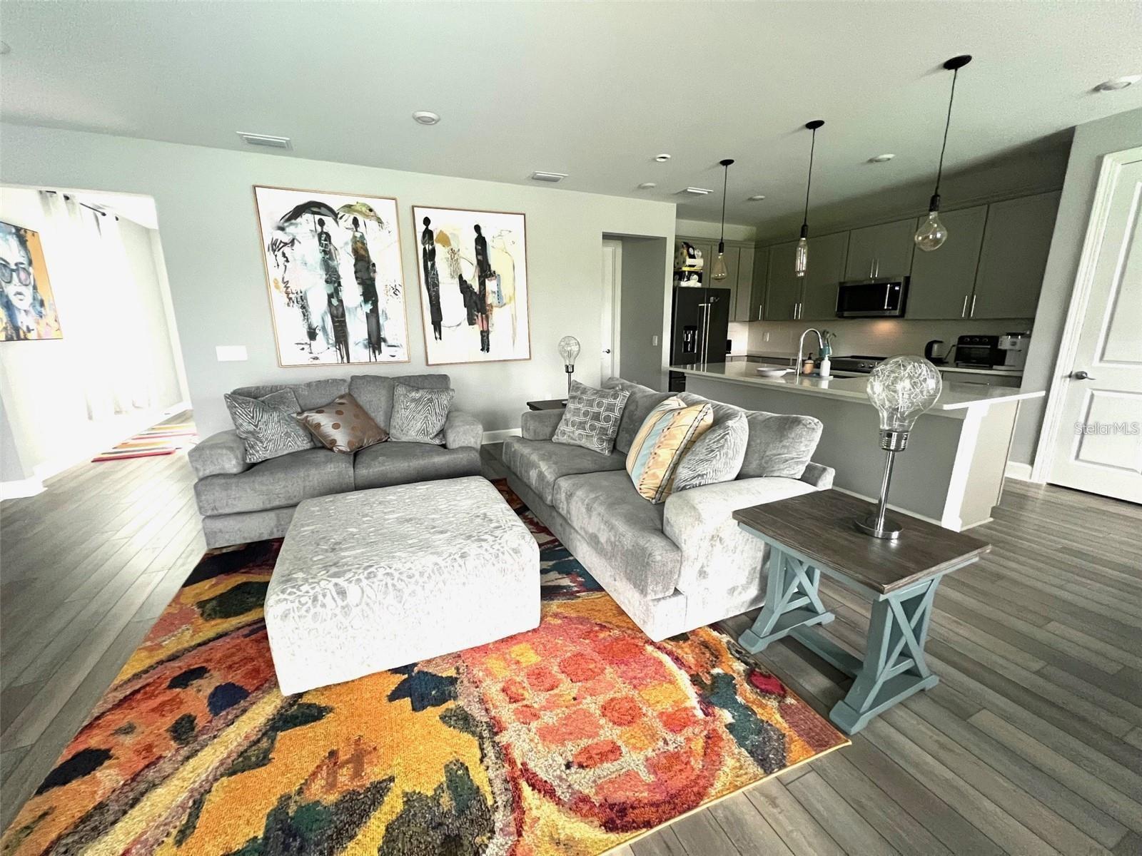 SAPPHIRE POINT AT LAKEWOOD RANCH - Residential Lease