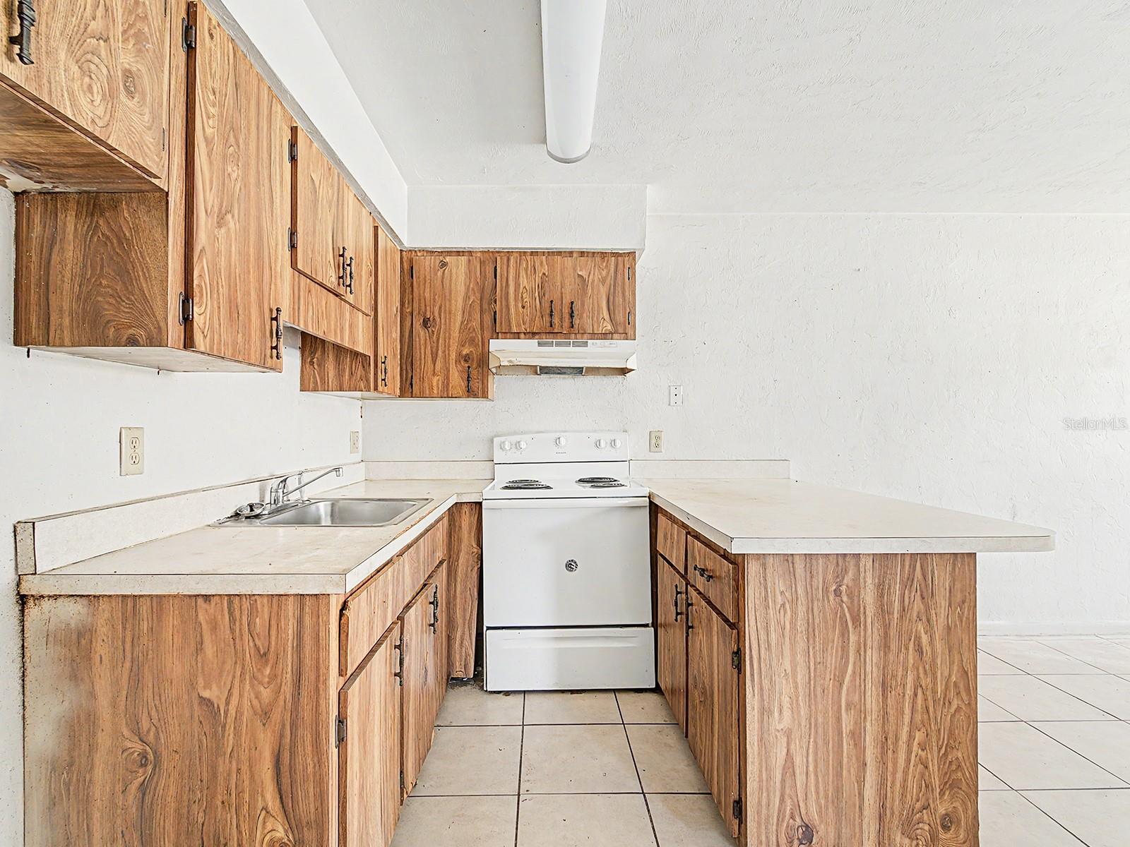 NORTH ROADS PARK - Residential Income