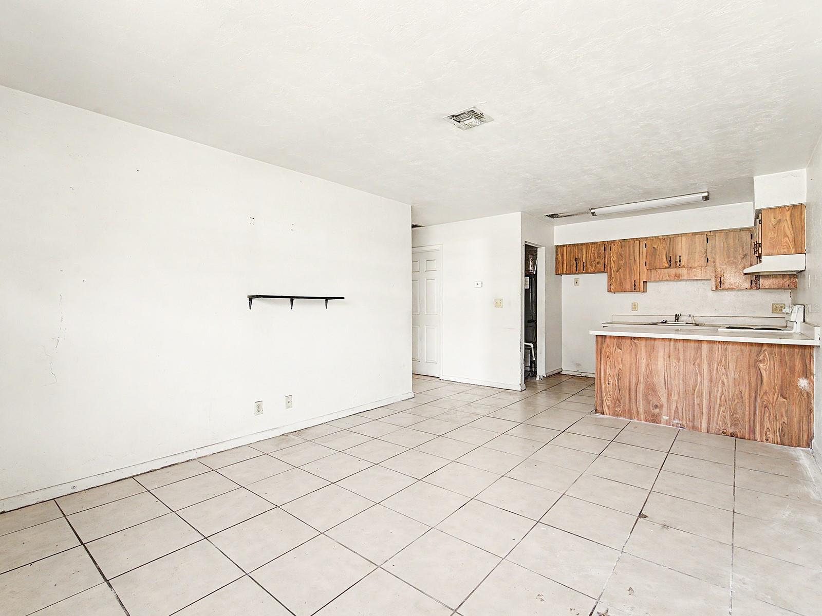 NORTH ROADS PARK - Residential Income