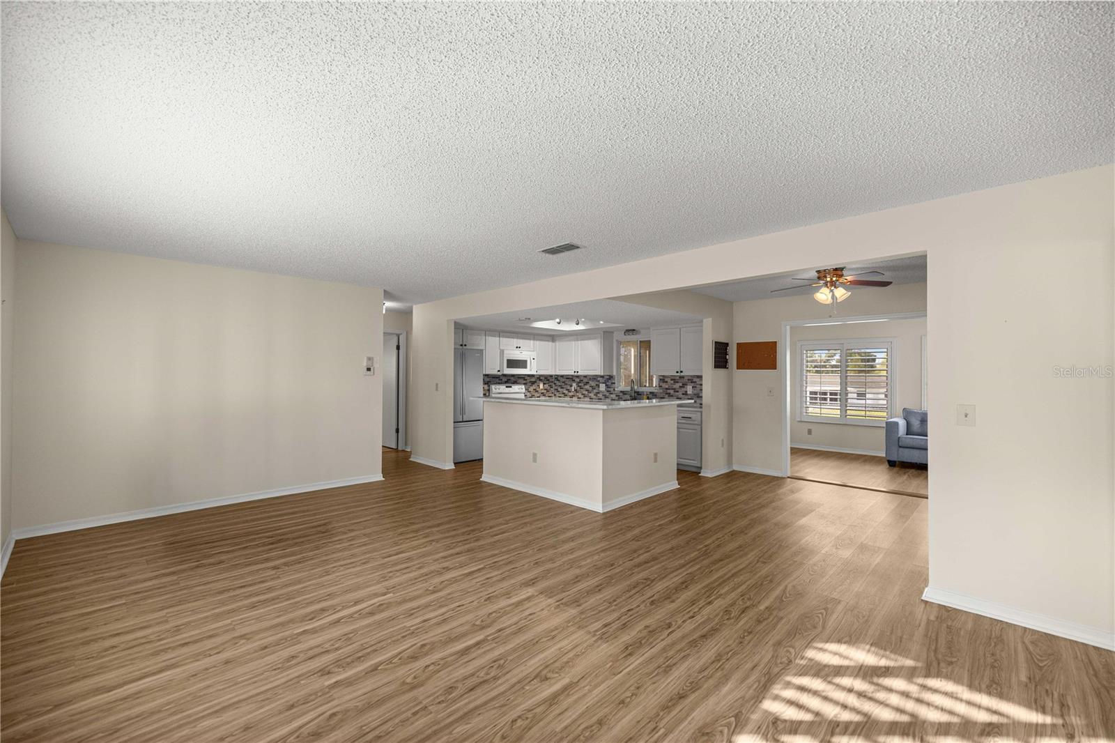 SPRUCE CRK SOUTH 02 - Residential