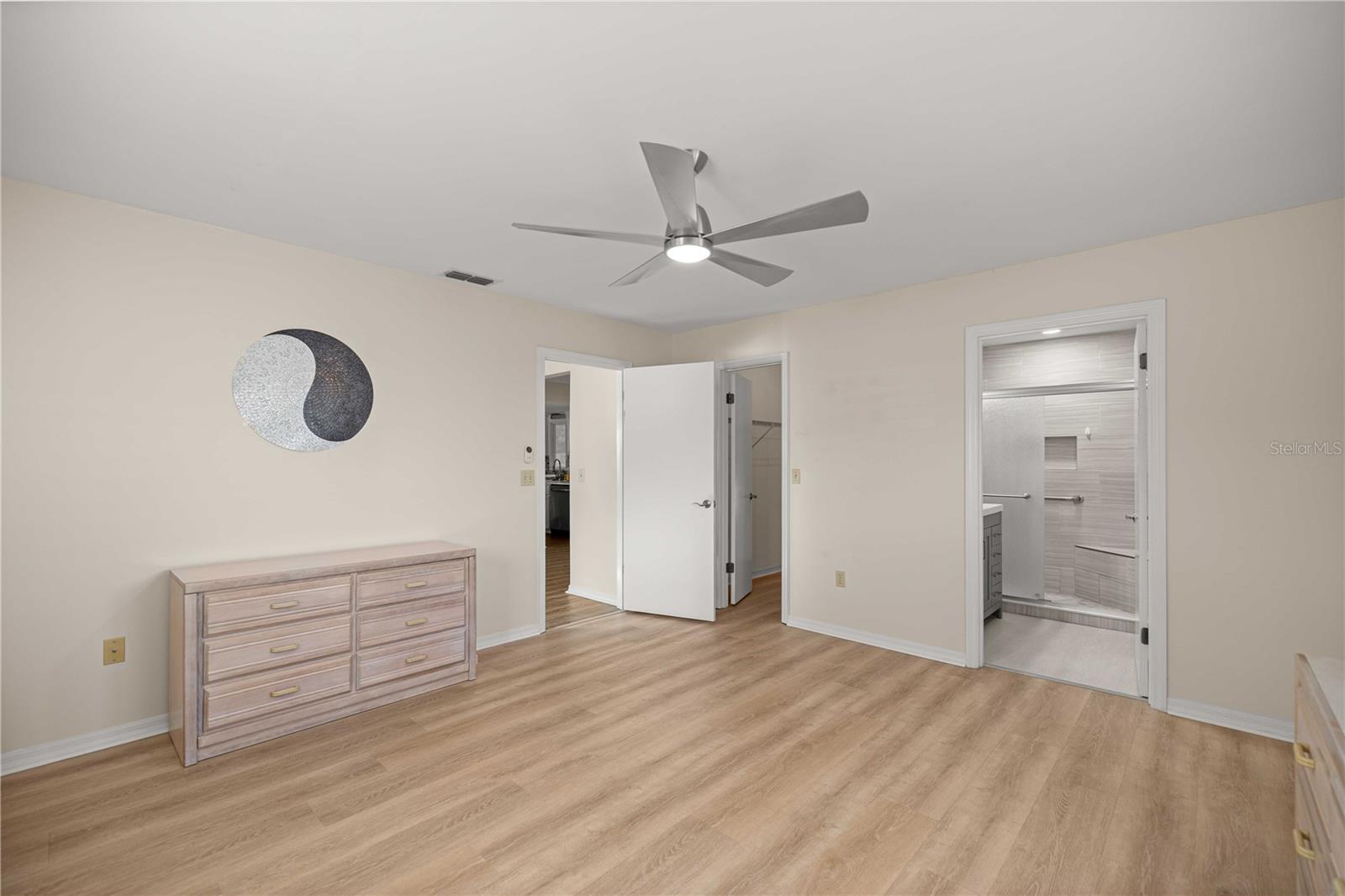 SPRUCE CRK SOUTH 02 - Residential