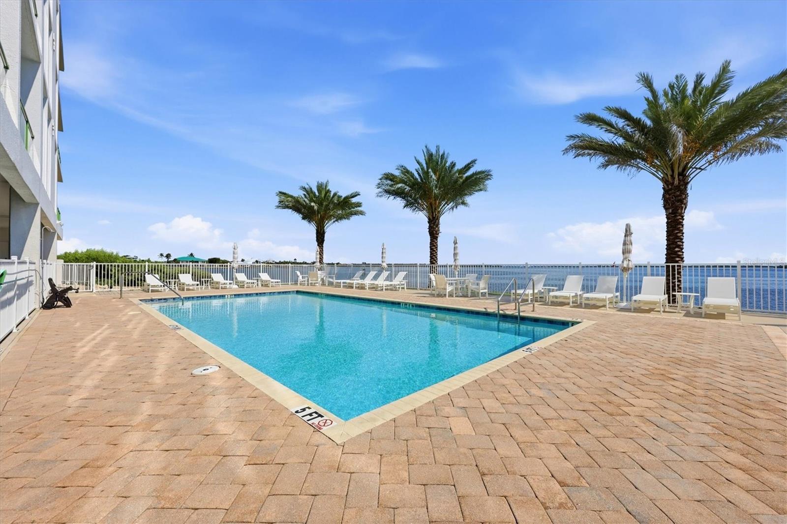 1375 BEACH ROAD 210 & SLIP 21