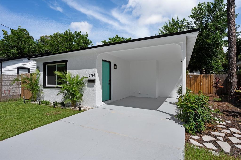 Photo of 3761 21st Avenue S, St Petersburg, FL 33711 (MLS # O6402111)