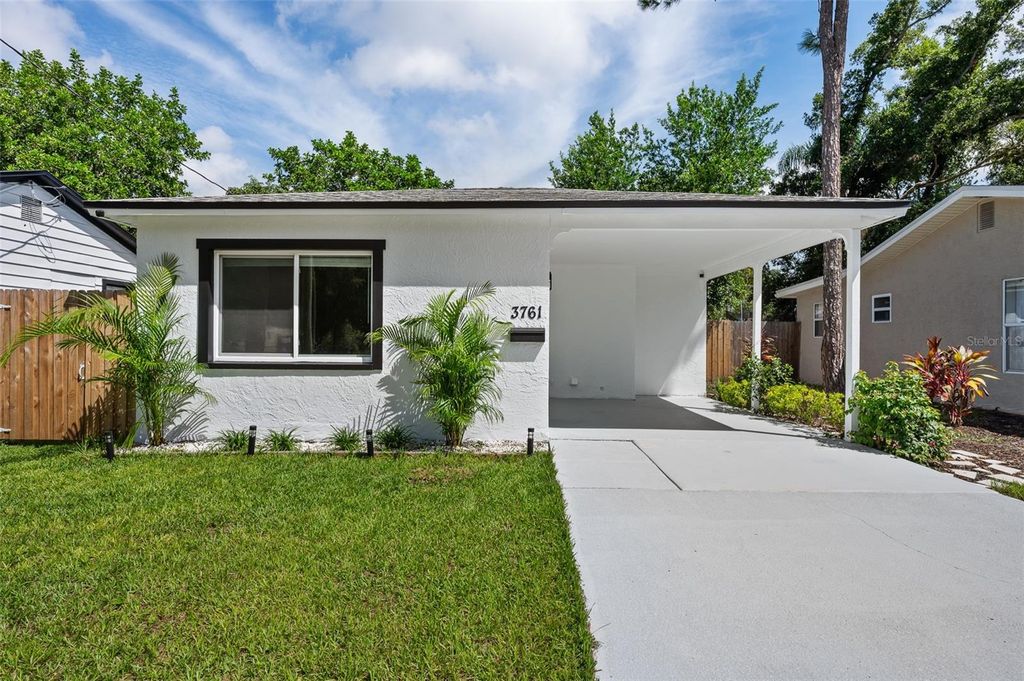 Photo of 3761 21st Avenue S, St Petersburg, FL 33711 (MLS # O6402111)
