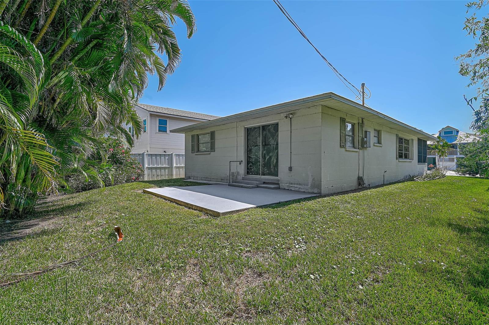 210 PALM AVENUE