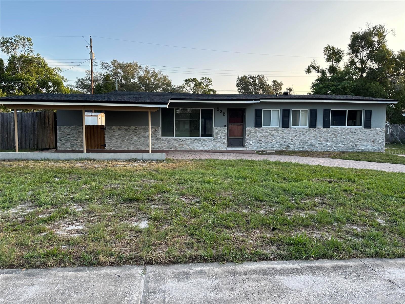 522 WILSHIRE DRIVE