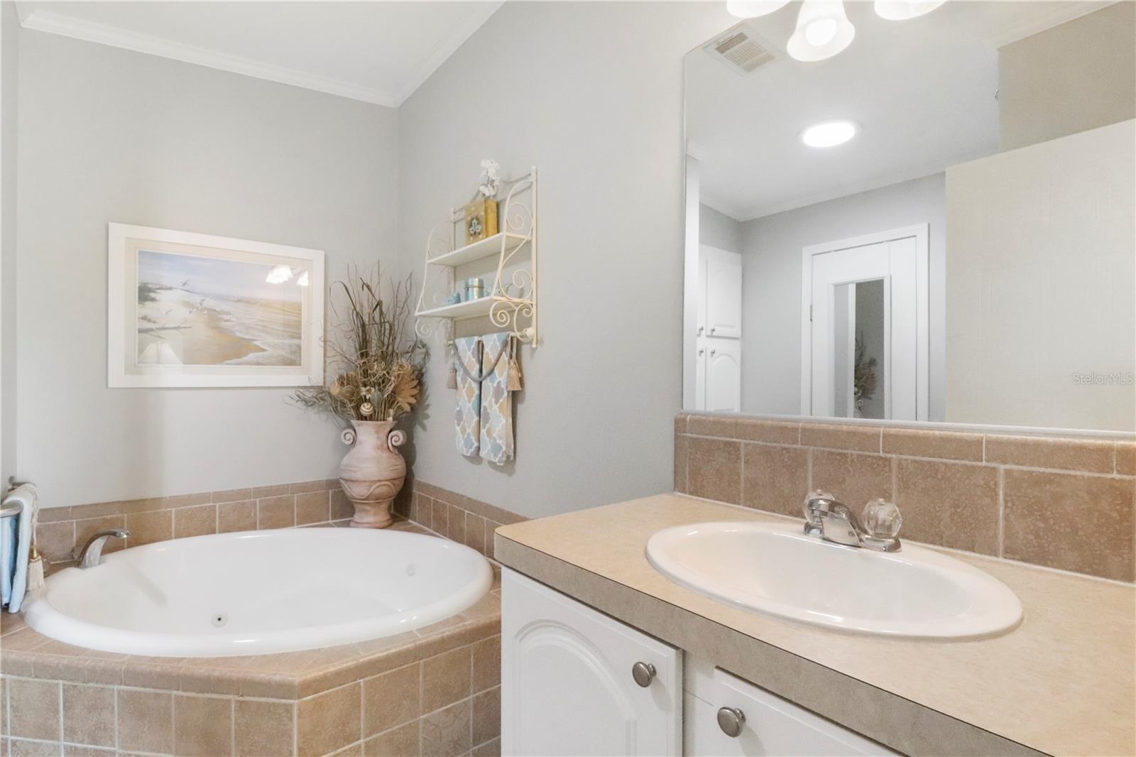 MAPLE LEAF ESTATES - Residential