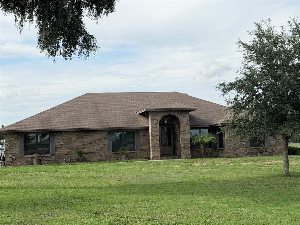 Photo of 6102 Downing Street, Dover, FL 33527 (MLS # L4964386)