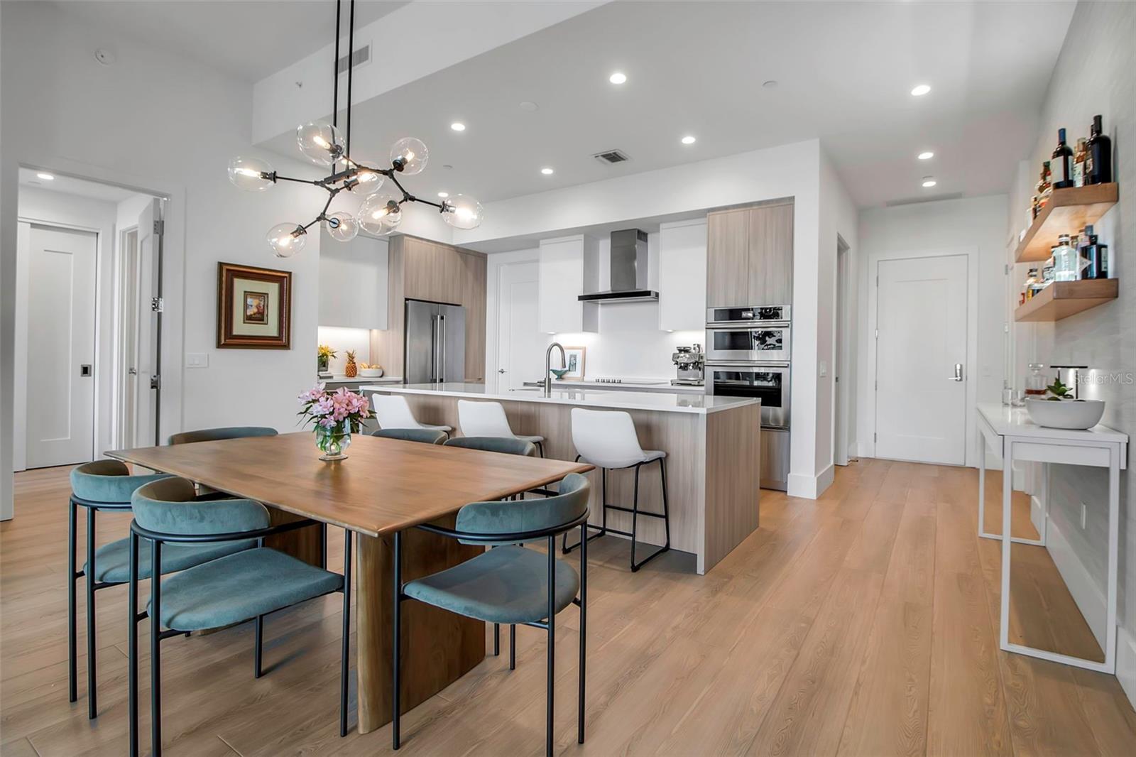 BAYSO SARASOTA CONDOMINIUM - Residential