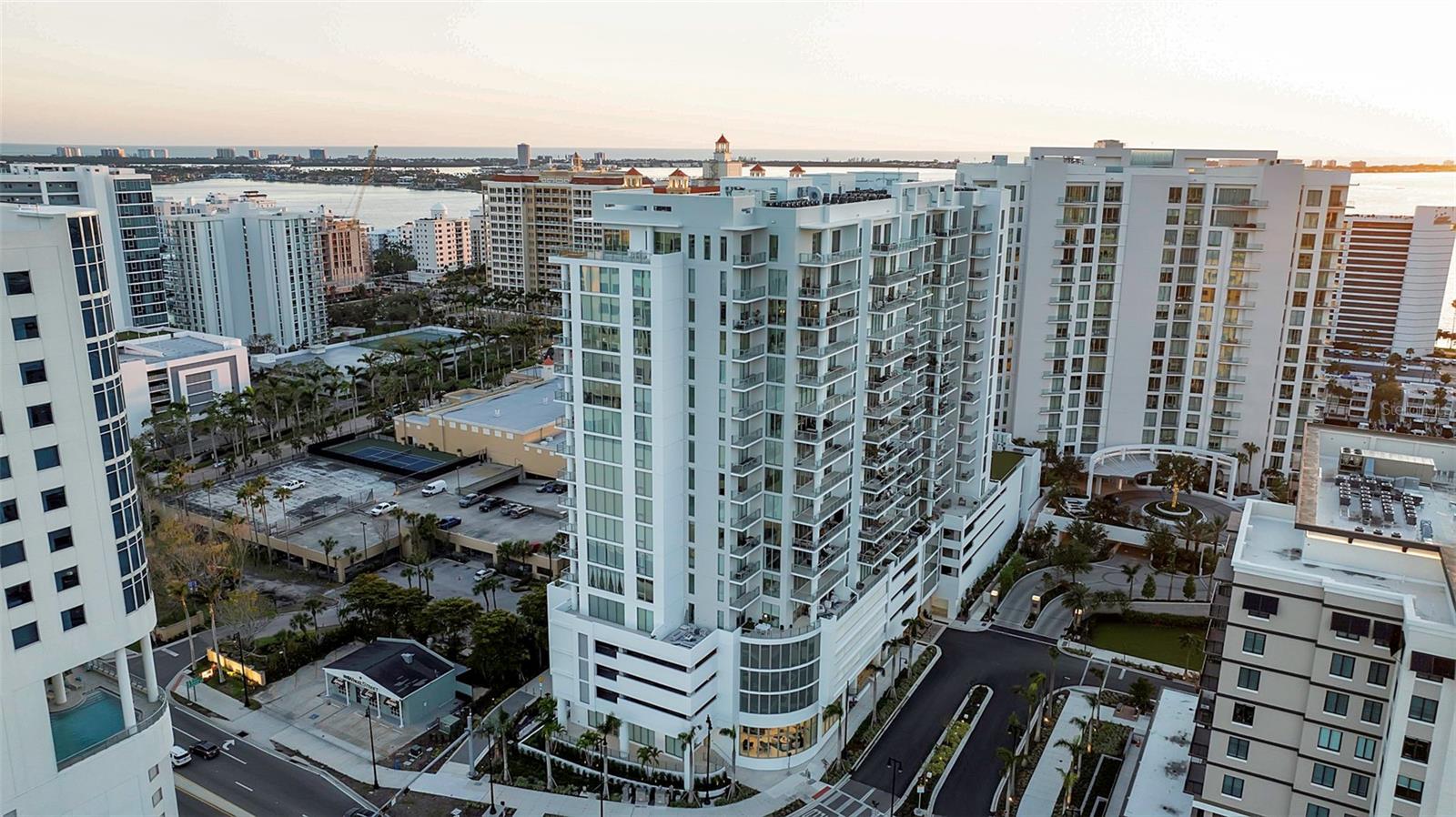 BAYSO SARASOTA CONDOMINIUM - Residential