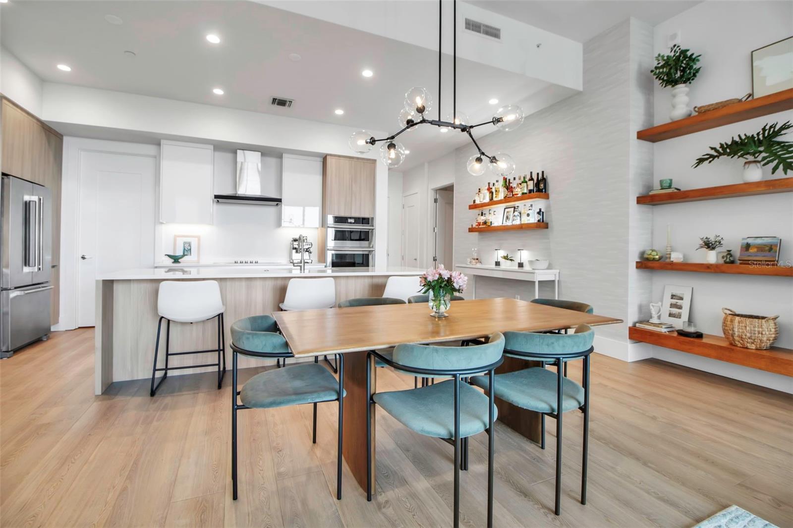 BAYSO SARASOTA CONDOMINIUM - Residential