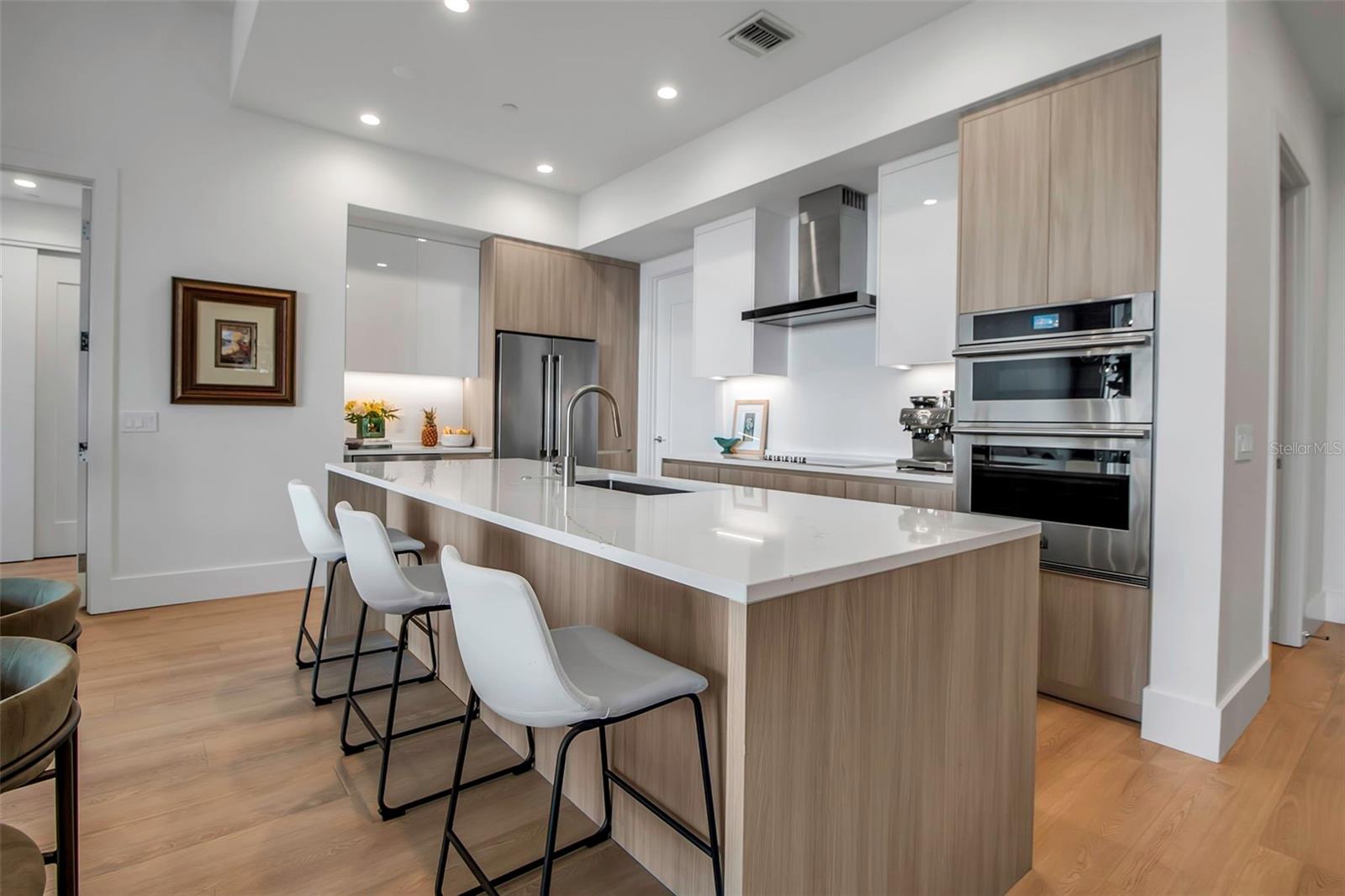 BAYSO SARASOTA CONDOMINIUM - Residential