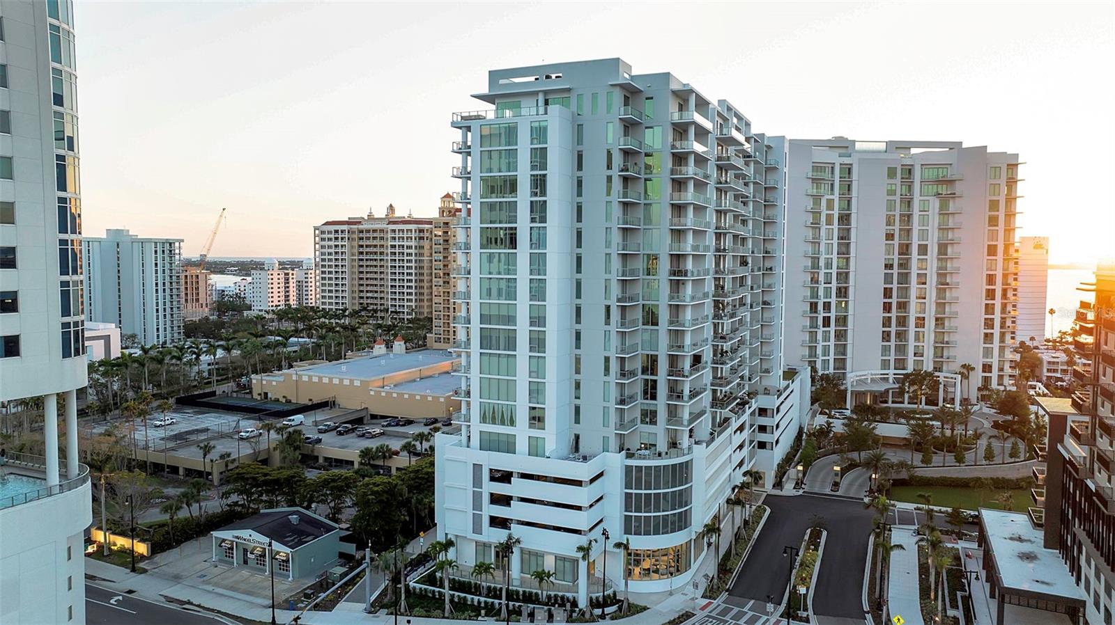 BAYSO SARASOTA CONDOMINIUM - Residential