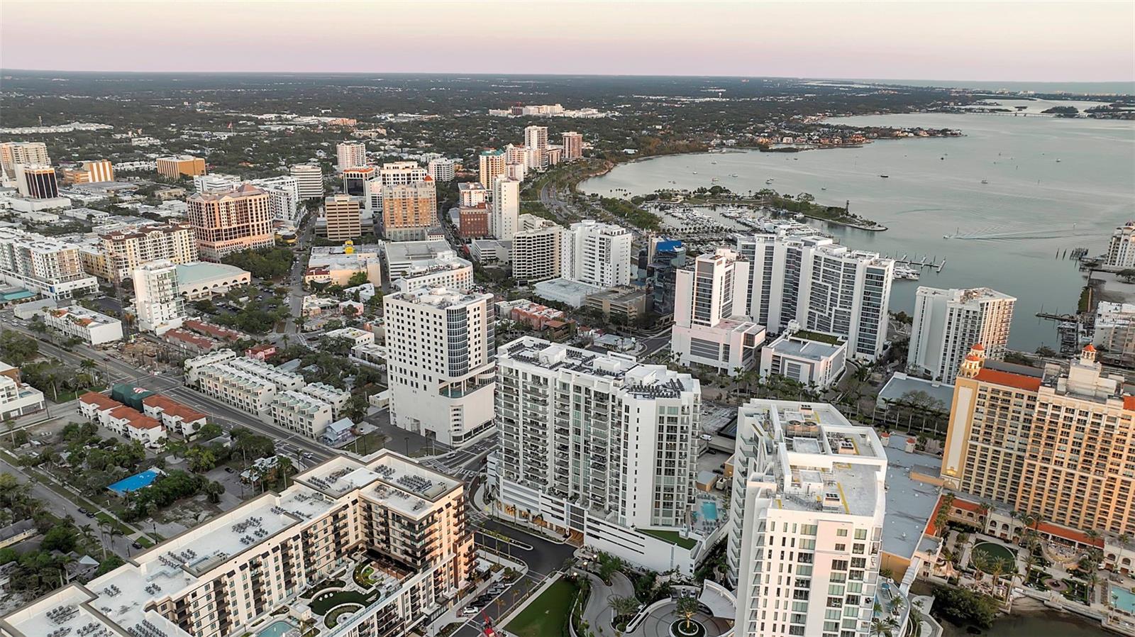 BAYSO SARASOTA CONDOMINIUM - Residential