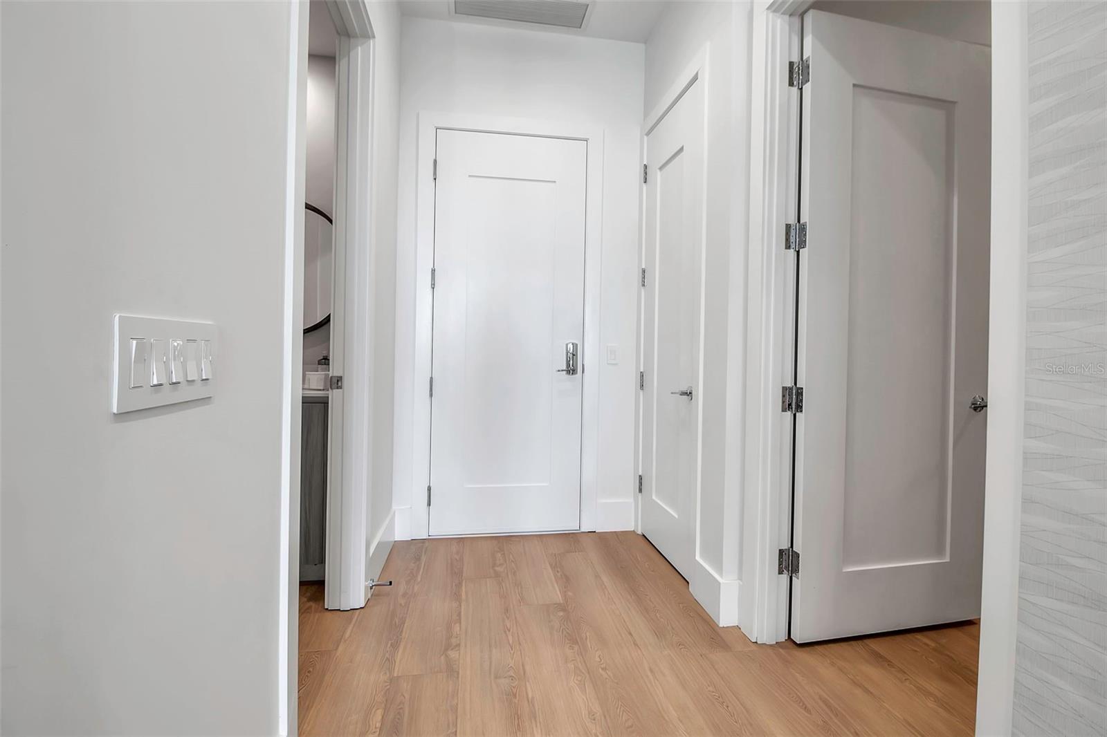 BAYSO SARASOTA CONDOMINIUM - Residential