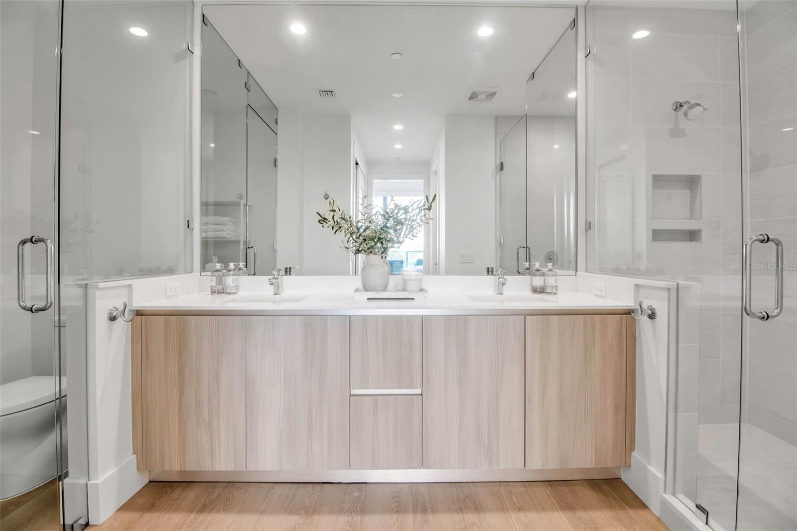 BAYSO SARASOTA CONDOMINIUM - Residential