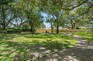 PENNWOOD MANOR - Residential