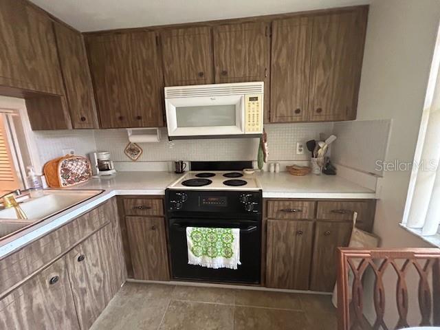 PENNWOOD MANOR - Residential