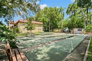 PENNWOOD MANOR - Residential