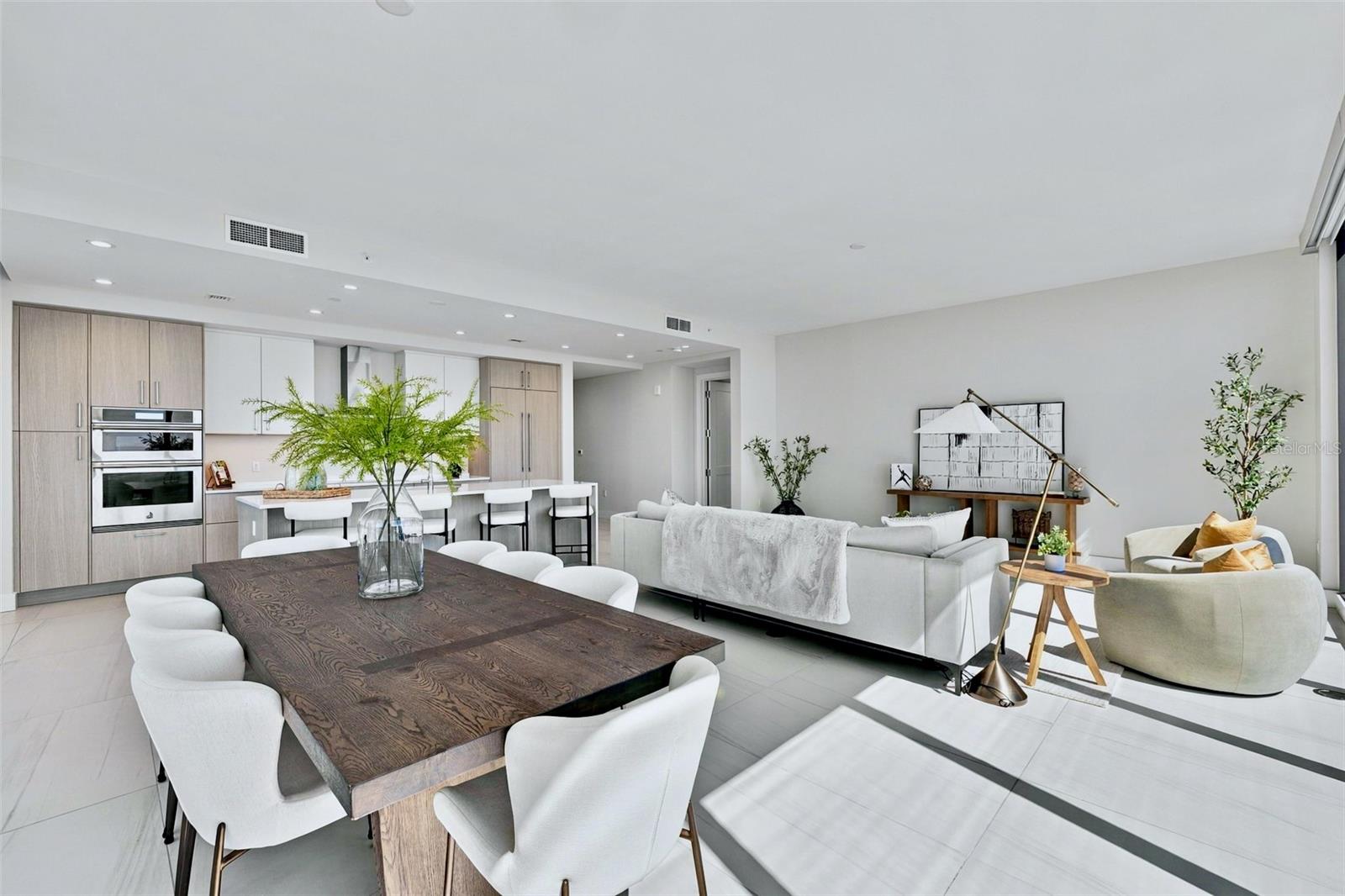 275 1ST AVENUE S 3606