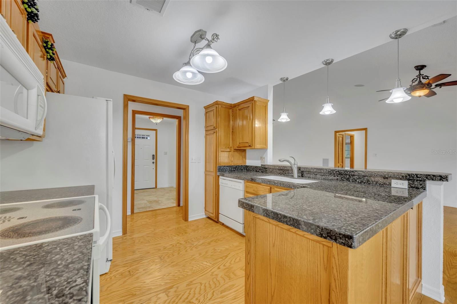 BENTLEY WOODS - Residential