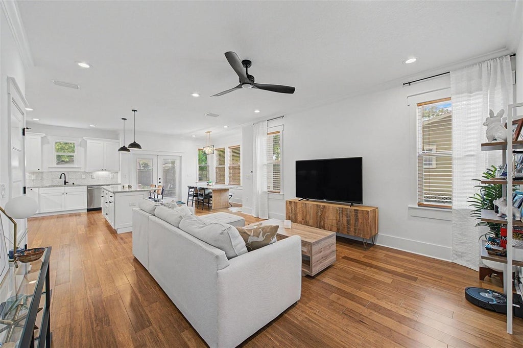 Photo of 911 E Osborne Avenue #A, Tampa, FL 33603 (MLS # TB8532964)