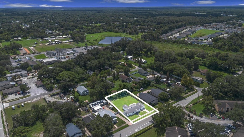 Photo of 1158 W Minnesota Avenue, Deland, FL 32720 (MLS # V4951224)