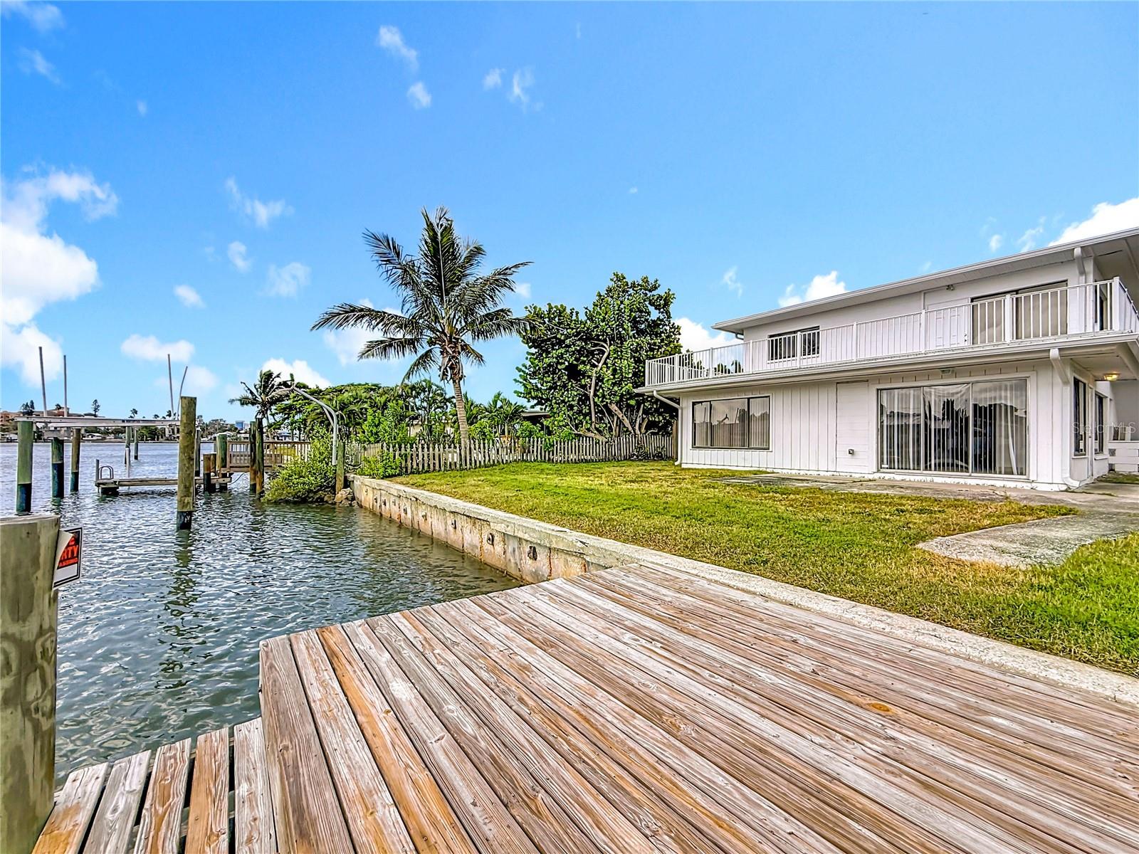 ISLAND ESTATES UNIT 1 SEC A - Residential Lease