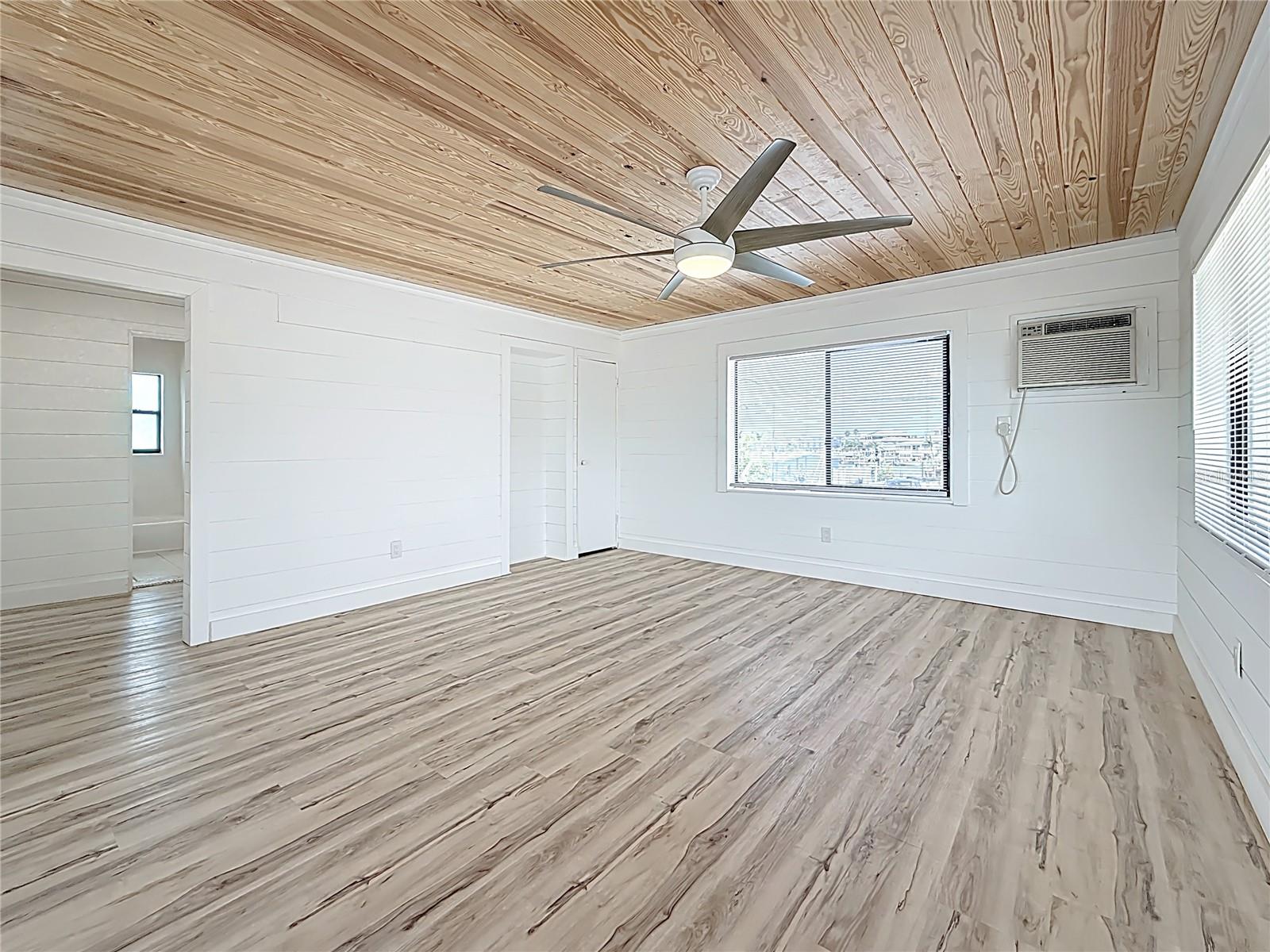 ISLAND ESTATES UNIT 1 SEC A - Residential Lease