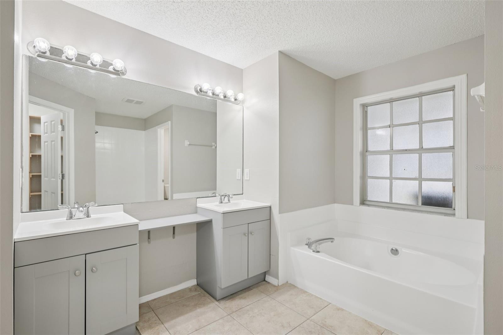 SYMMES MANOR PLATTED SUBDIVISI - Residential