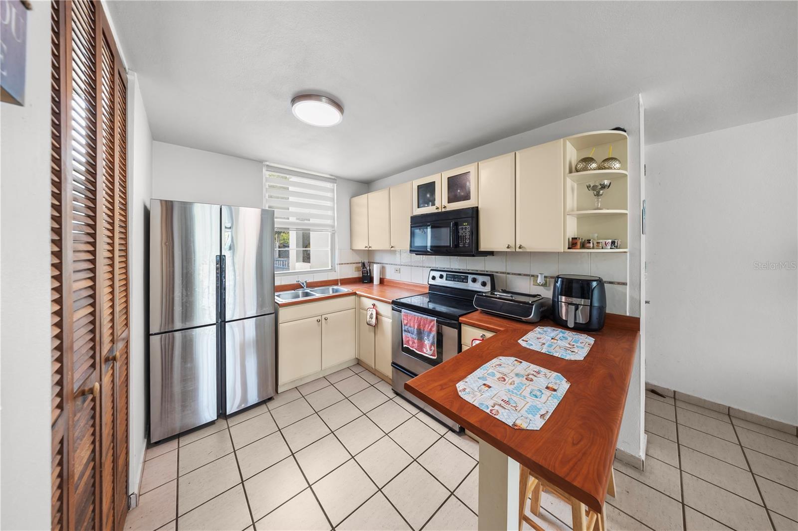 Edif 13 EDF 13 APT 202 COND COSTA BRAVA CEIBA PR 00735 202