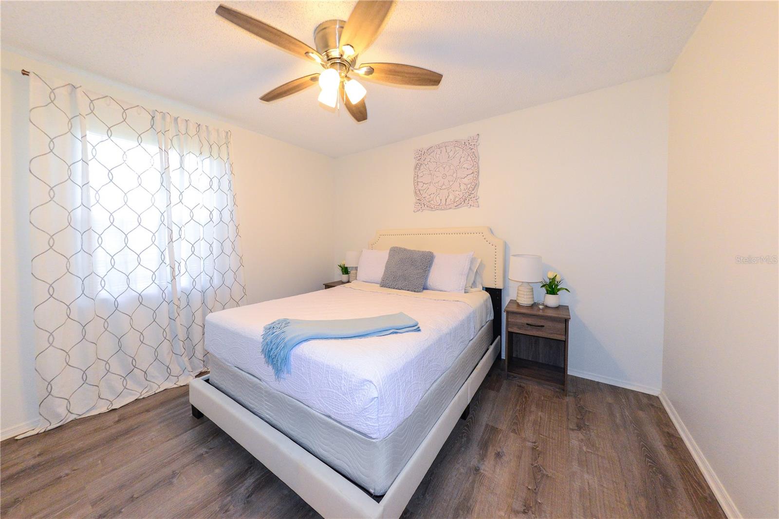 PEYTON PLACE - Residential Lease