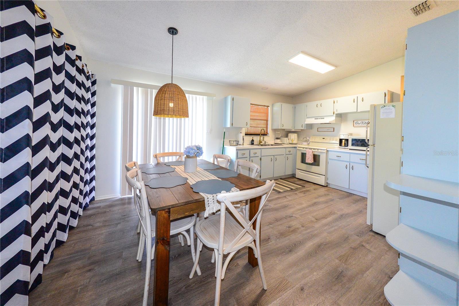 PEYTON PLACE - Residential Lease