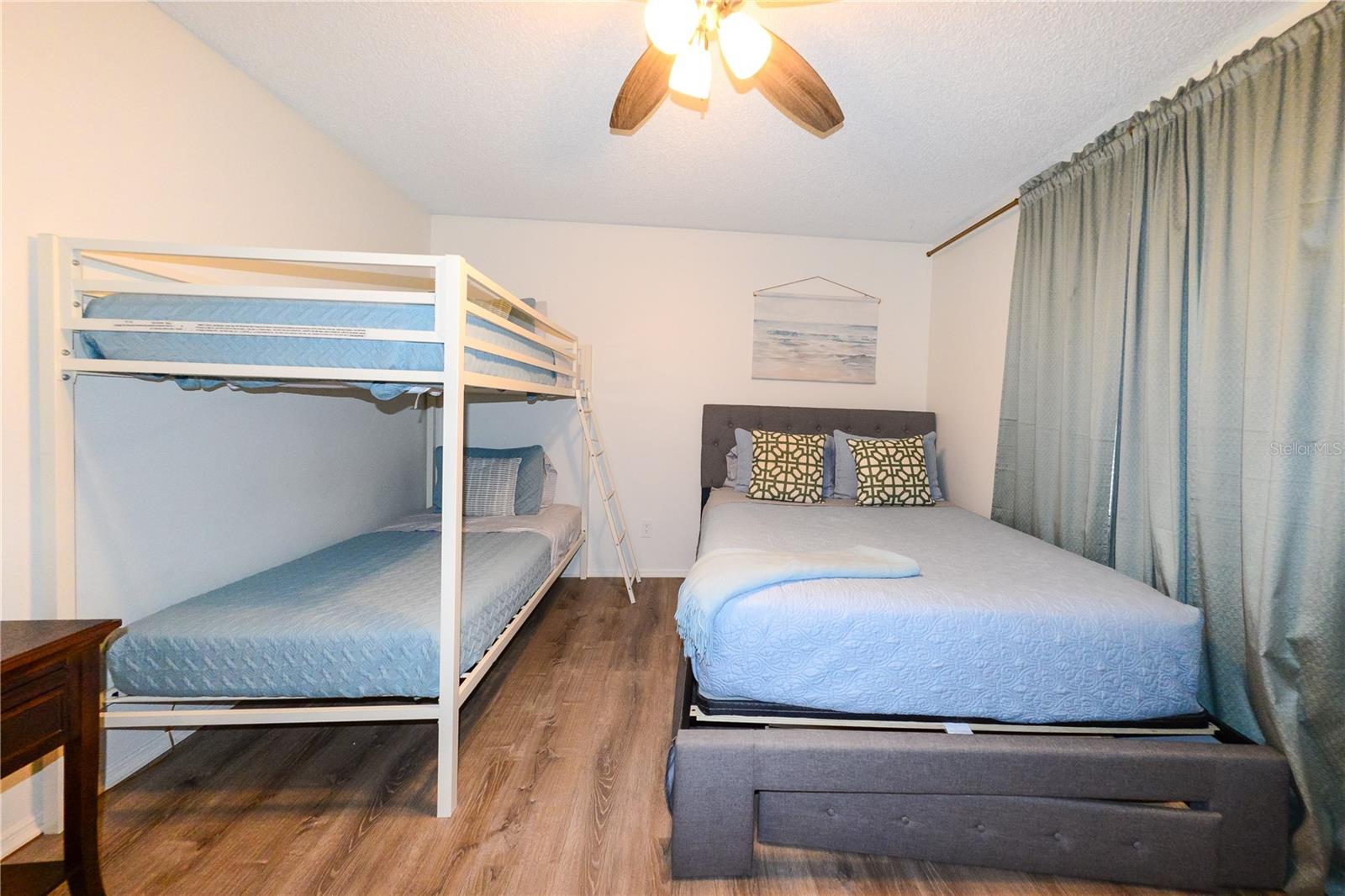 PEYTON PLACE - Residential Lease