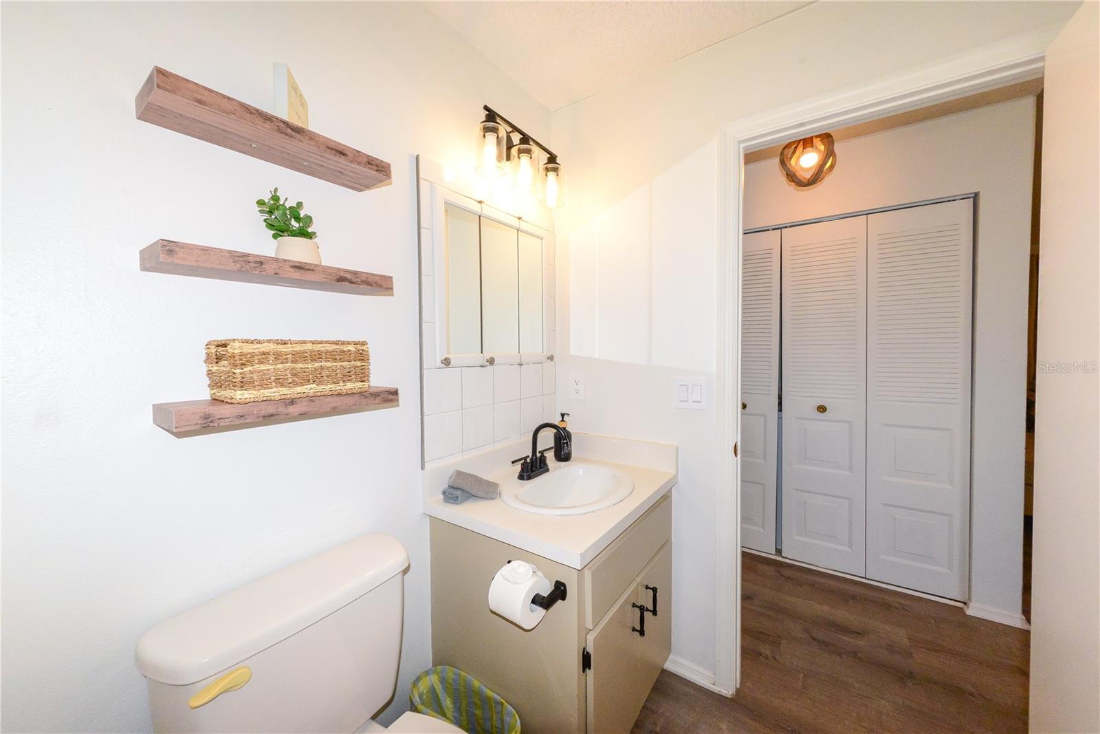 PEYTON PLACE - Residential Lease