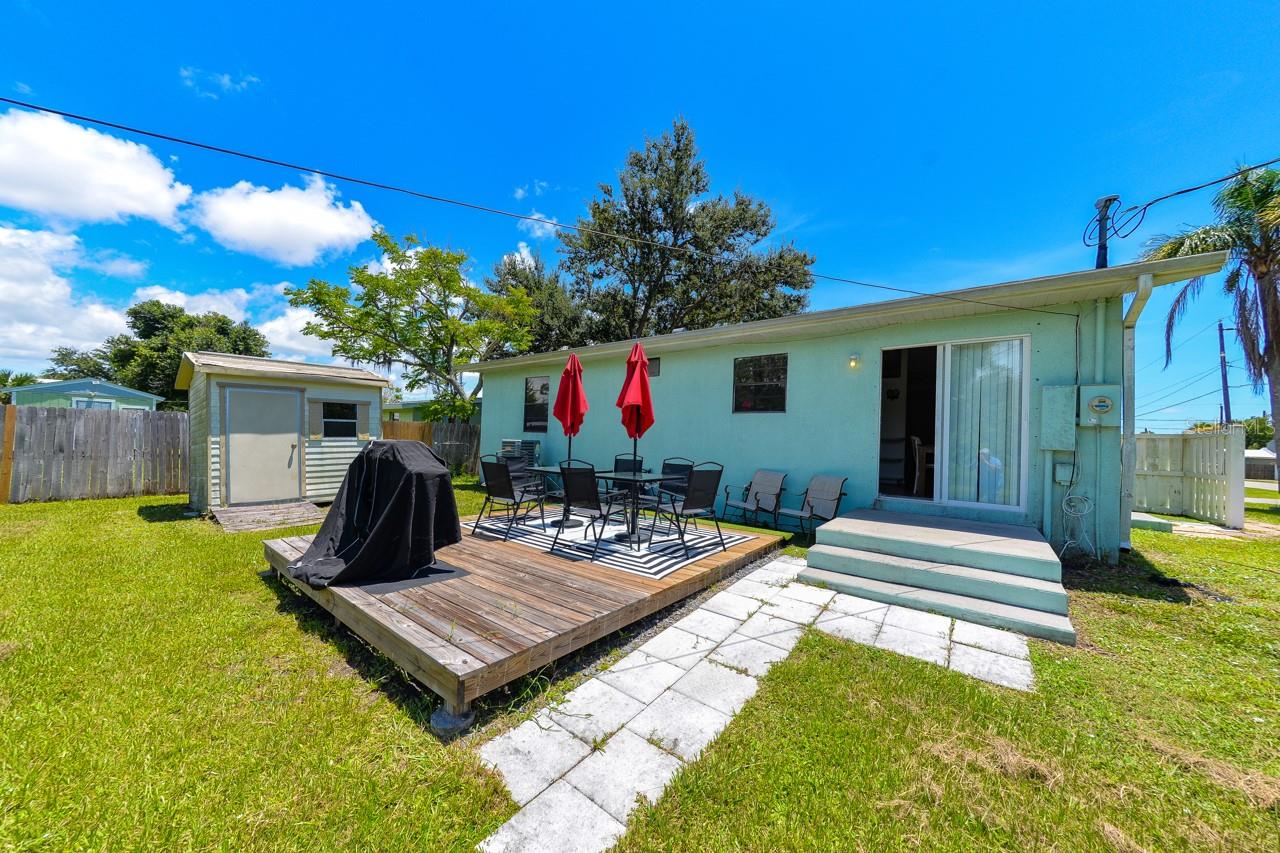 PEYTON PLACE - Residential Lease