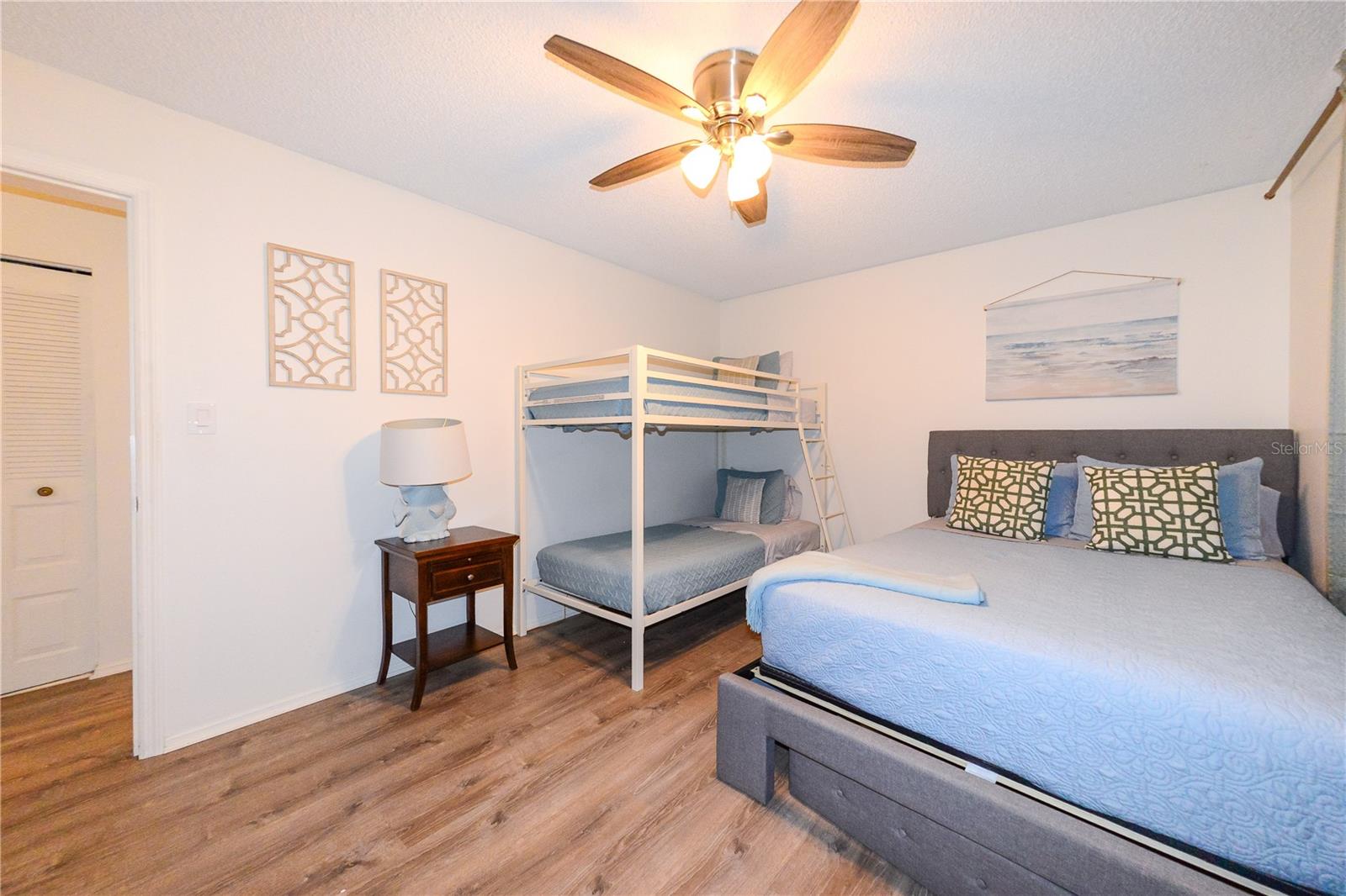 PEYTON PLACE - Residential Lease