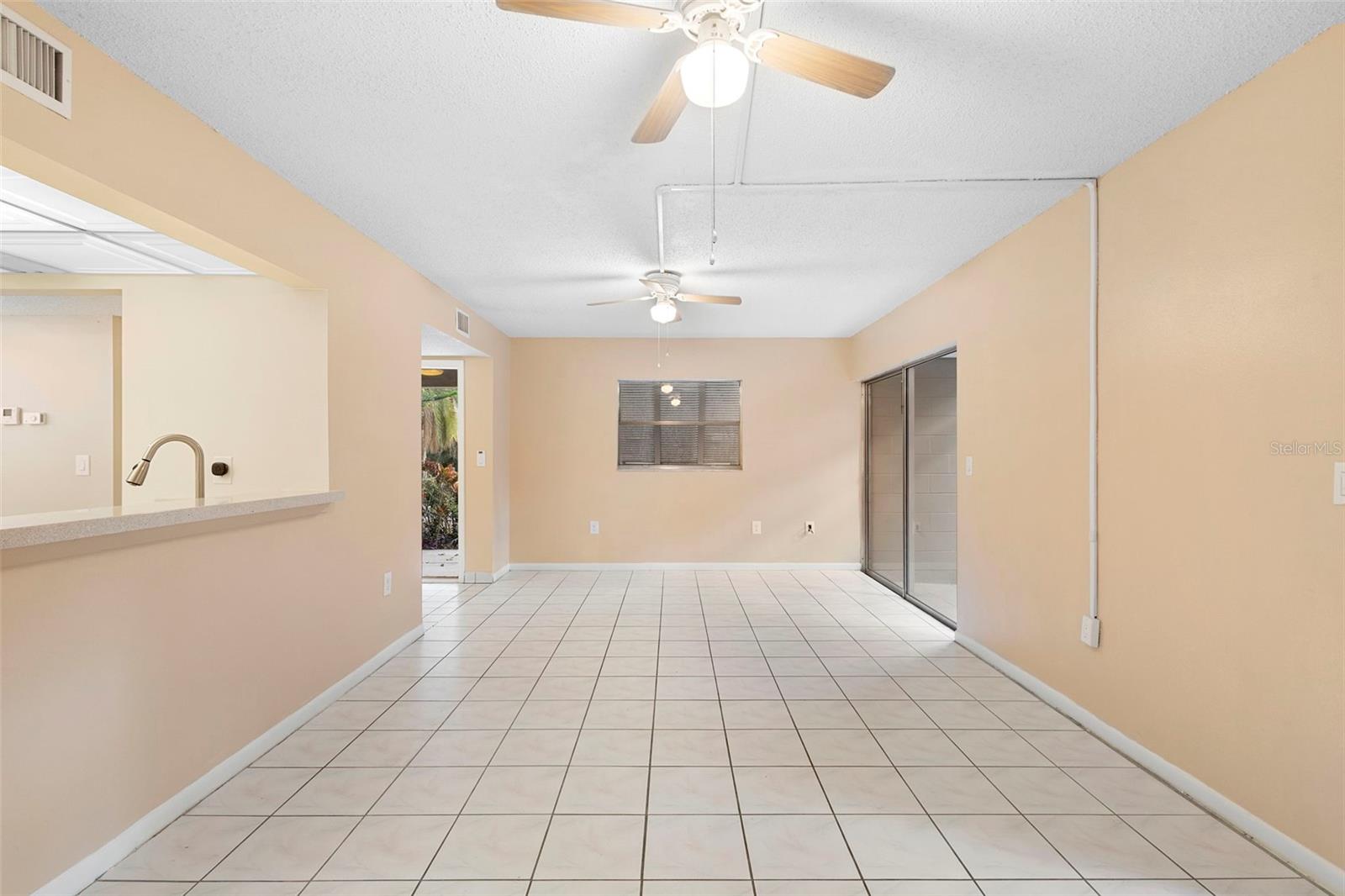 LAKESIDE CONDO APTS - Residential