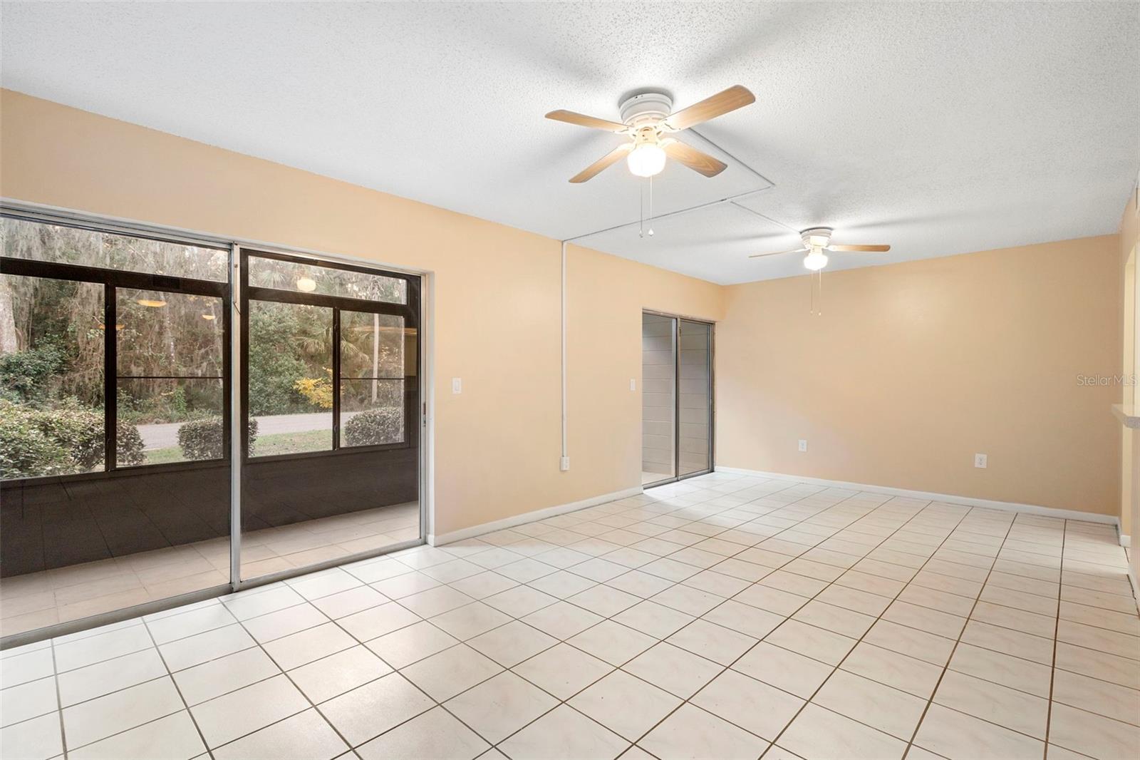 LAKESIDE CONDO APTS - Residential